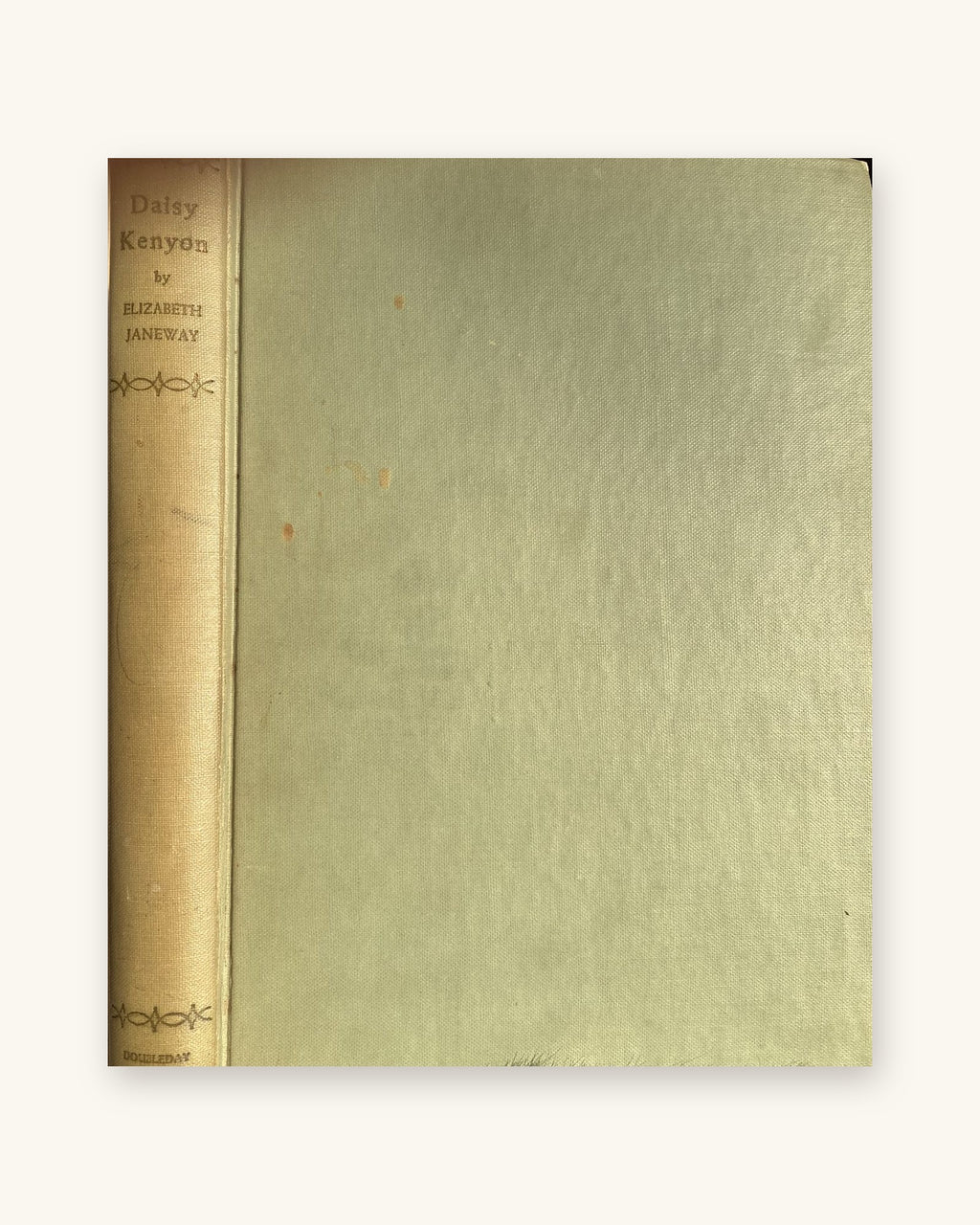 1945: «Дэйзі Кэньян», Элізабэт Джэйнўэй