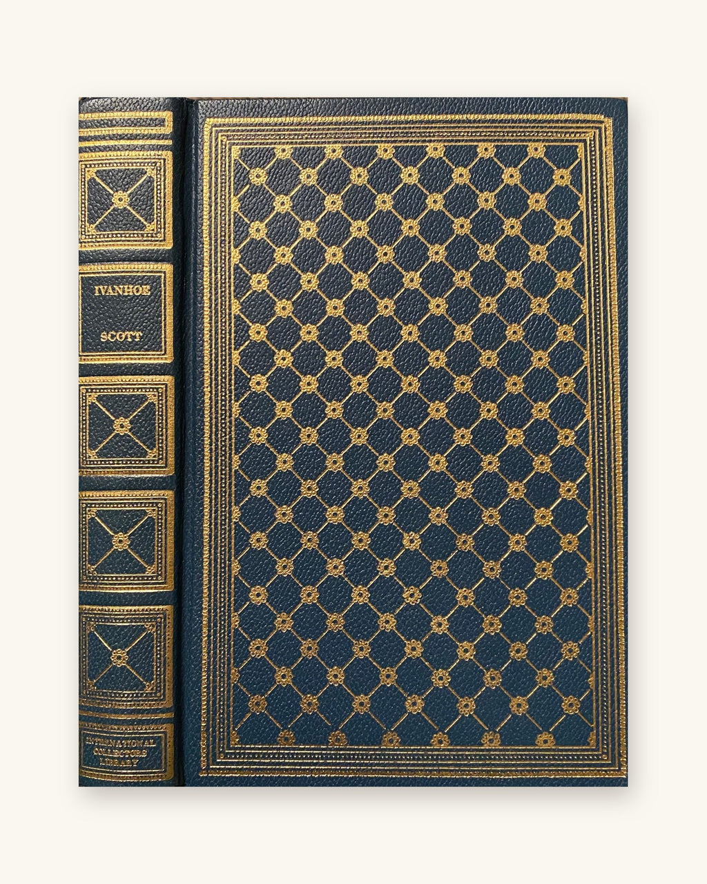 1969: «Айвенга», сэр Вальтэр Скот, International Collectors Library