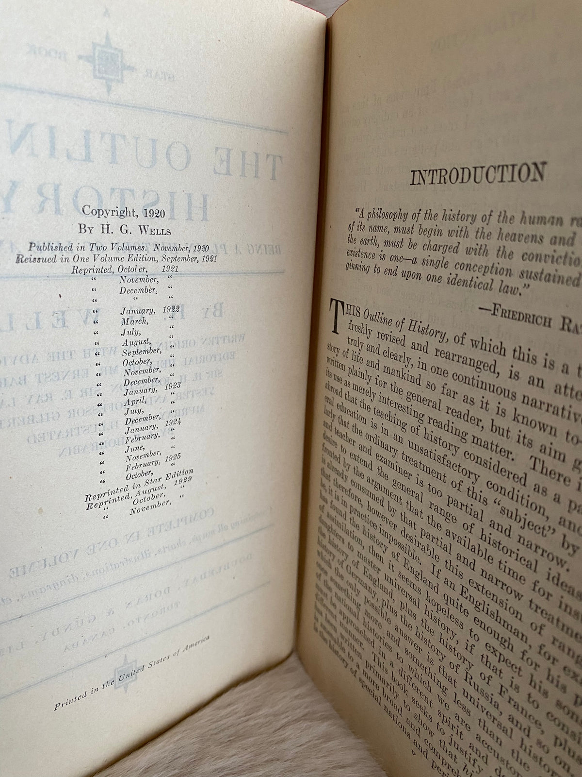 1929: The Outline of History: Being a Plain History of Life and Mankind, by H. G. Wells