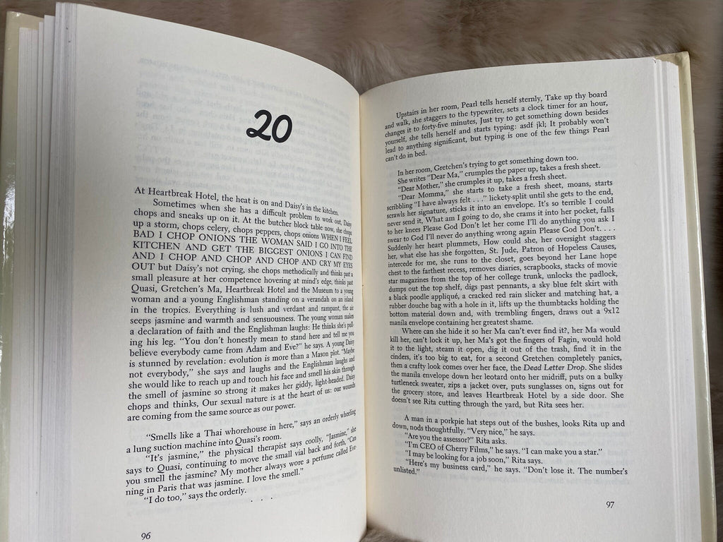 1986 First edition: Heartbreak Hotel, by Gabrielle Burton - Winner of Maxwell Perkins Prize